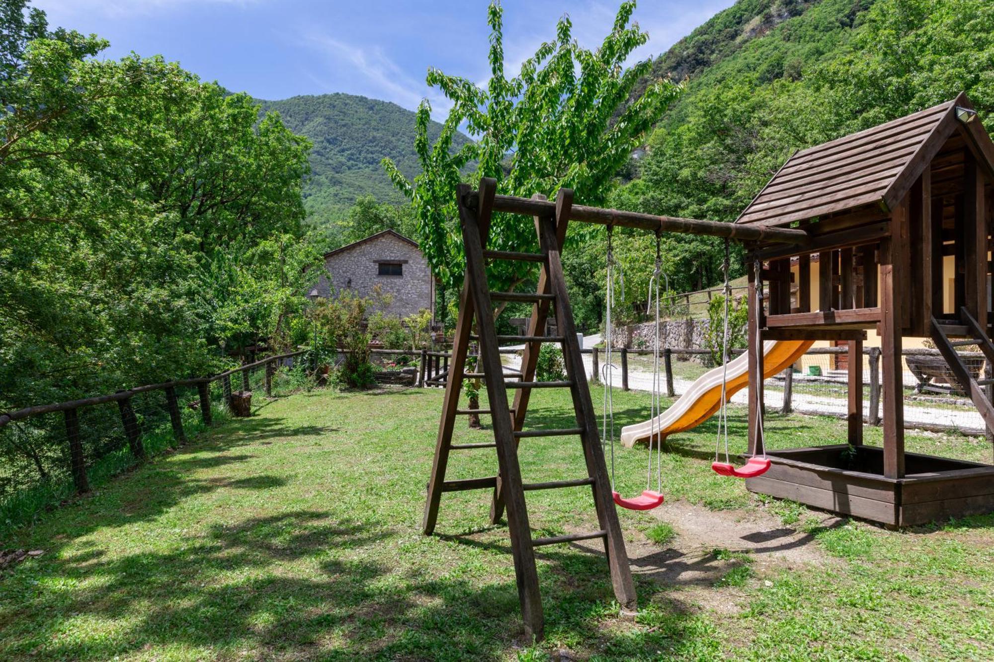 Agriturismo La Ferrera Varco Sabino Exterior foto