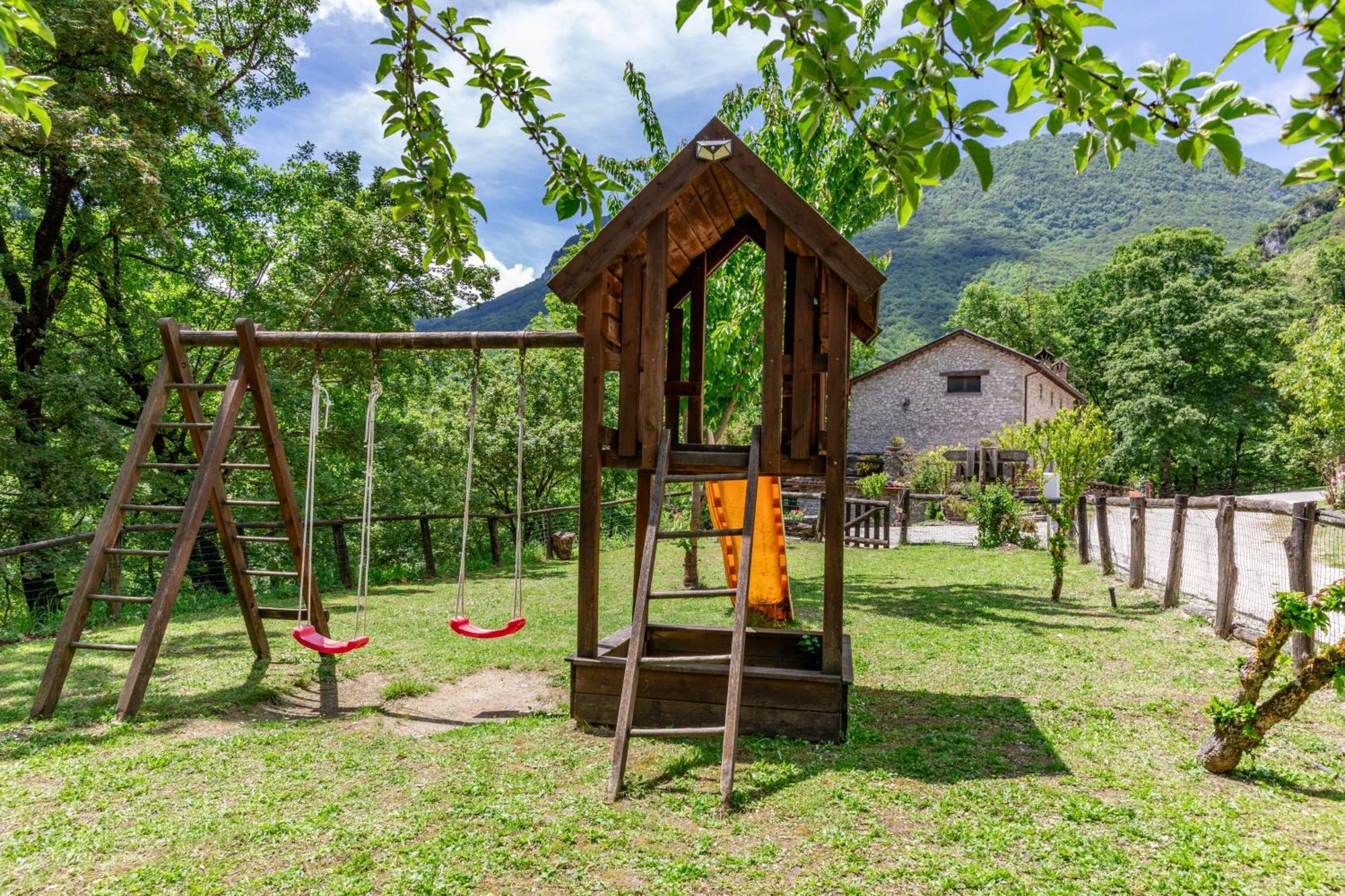 Agriturismo La Ferrera Varco Sabino Exterior foto